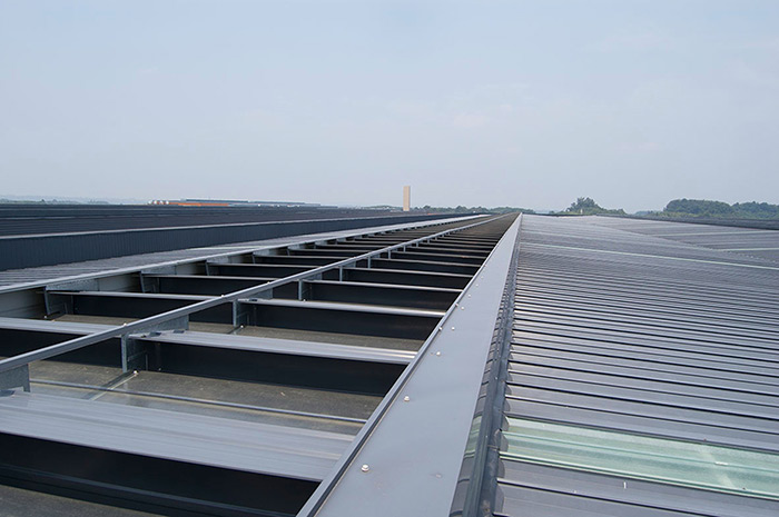 屋頂自然通風器與基座的連接方式有幾種？