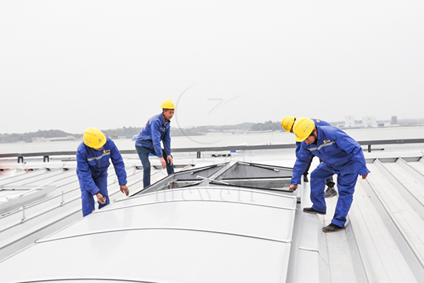 麥克威三角型電動采光排煙天窗 麥克威三角型電動采光排煙天窗