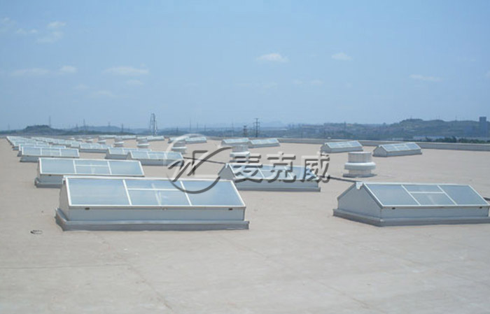 麥克威 下開式三角型電動采光排煙天窗 麥克威 下開式三角型電動采光排煙天窗