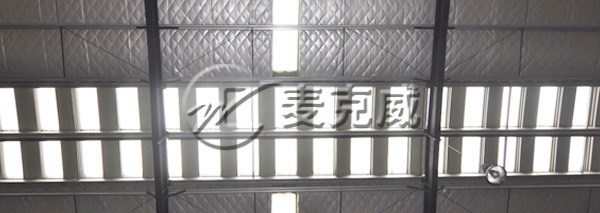 屋脊通風器(間隔風道式) 屋脊通風器(間隔風道式)